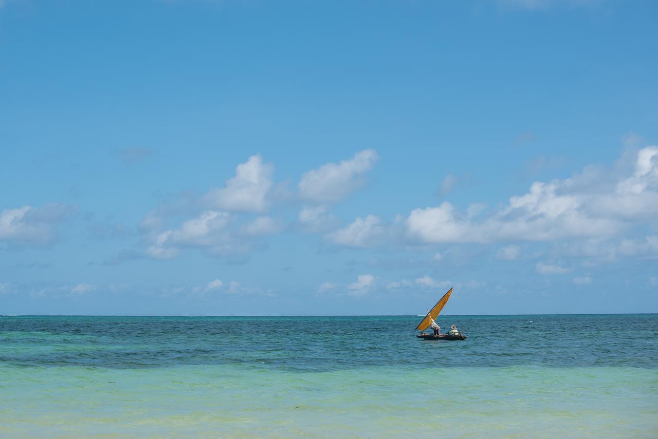 Albergue Soul Breeze Backpackers Diani Playa de Diani Exterior foto
