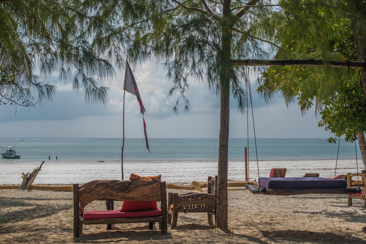 Albergue Soul Breeze Backpackers Diani Playa de Diani Exterior foto