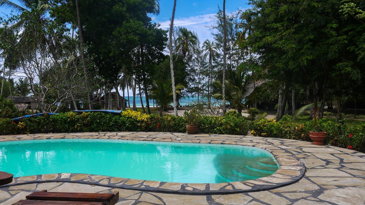 Albergue Soul Breeze Backpackers Diani Playa de Diani Exterior foto