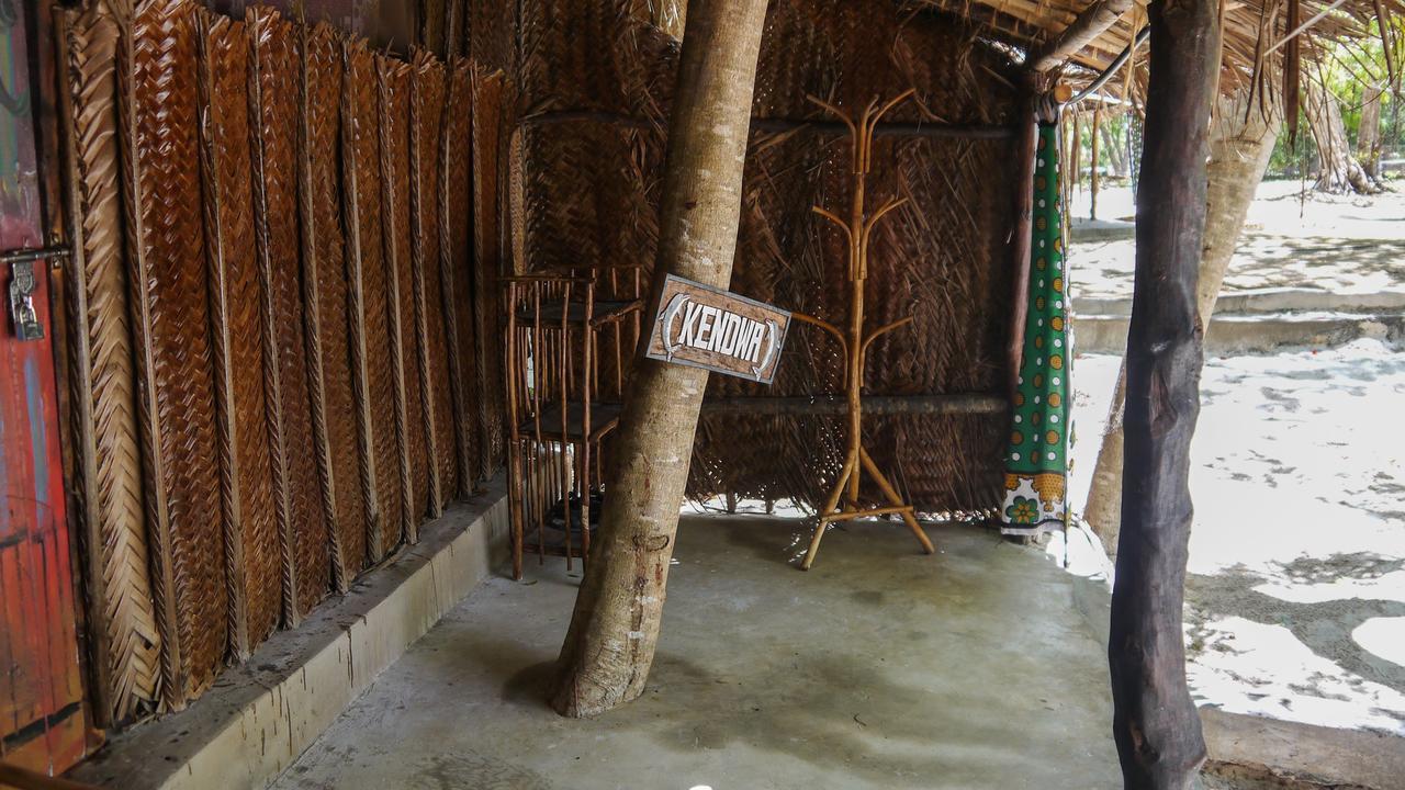 Albergue Soul Breeze Backpackers Diani Playa de Diani Exterior foto