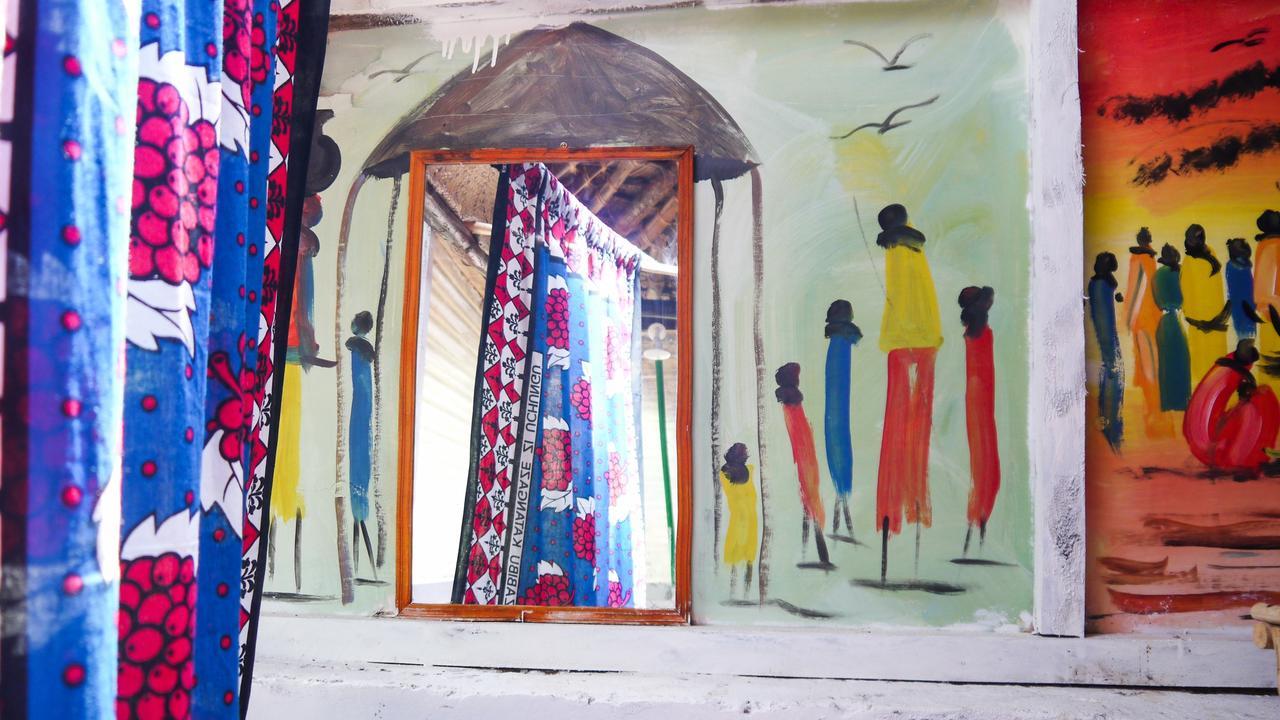 Albergue Soul Breeze Backpackers Diani Playa de Diani Exterior foto