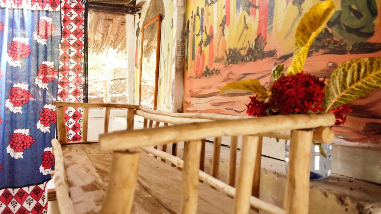 Albergue Soul Breeze Backpackers Diani Playa de Diani Exterior foto