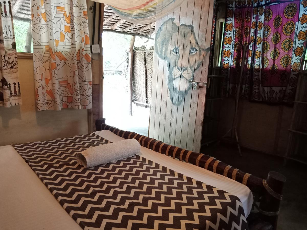 Albergue Soul Breeze Backpackers Diani Playa de Diani Exterior foto