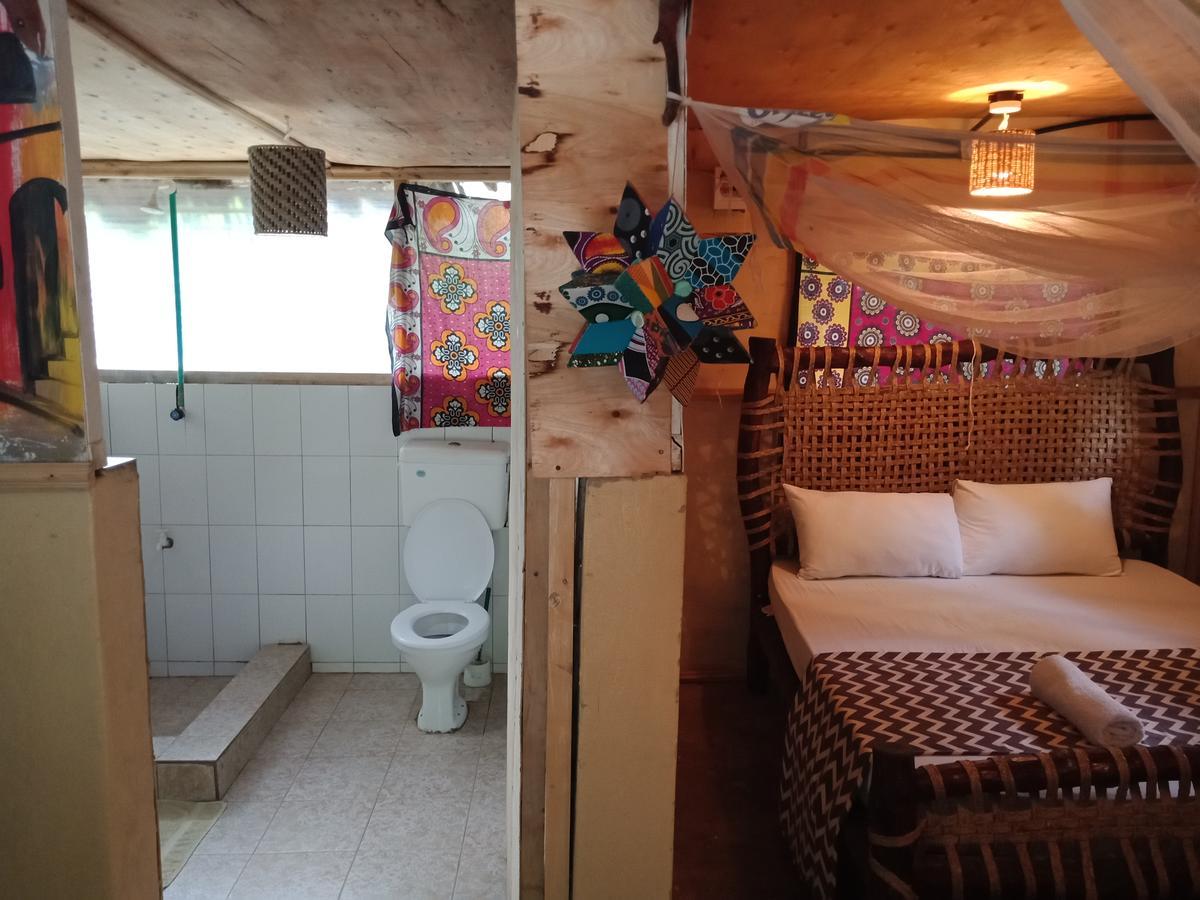 Albergue Soul Breeze Backpackers Diani Playa de Diani Exterior foto