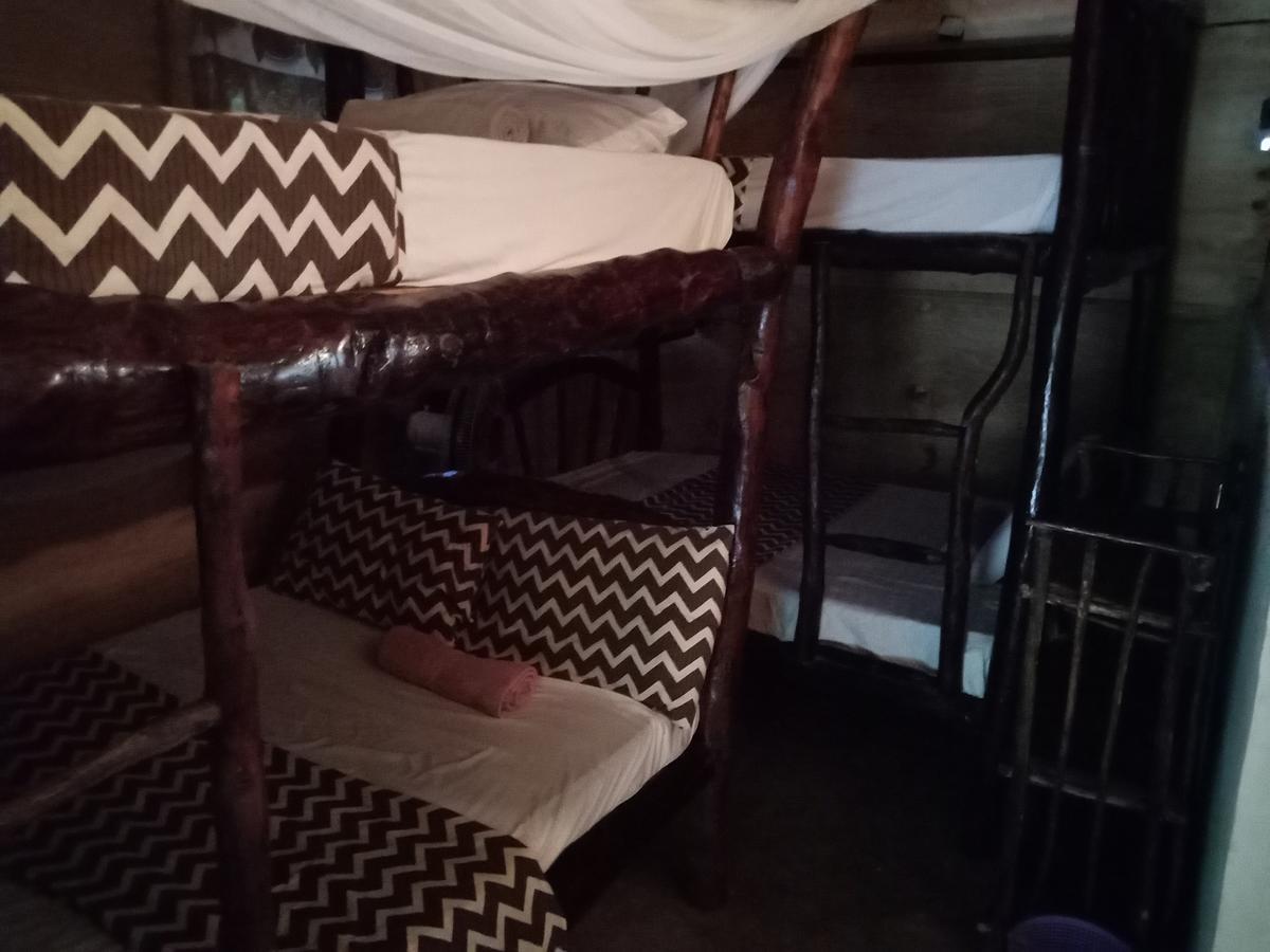 Albergue Soul Breeze Backpackers Diani Playa de Diani Exterior foto