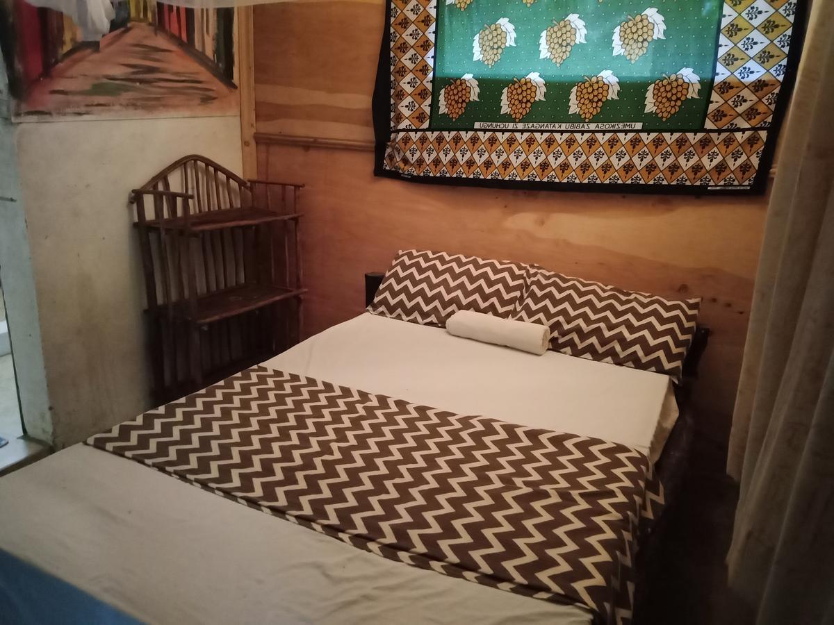 Albergue Soul Breeze Backpackers Diani Playa de Diani Exterior foto