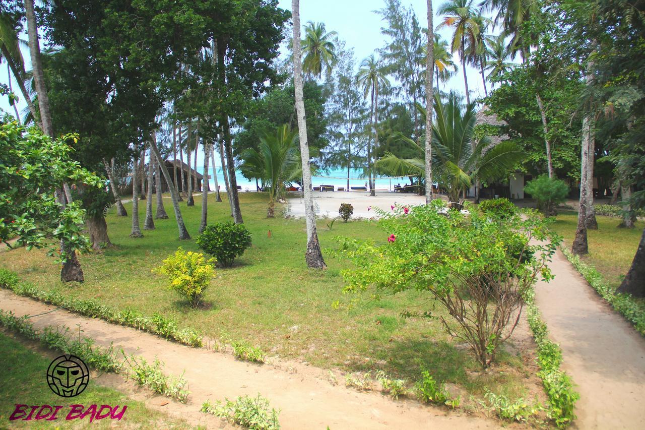 Albergue Soul Breeze Backpackers Diani Playa de Diani Exterior foto
