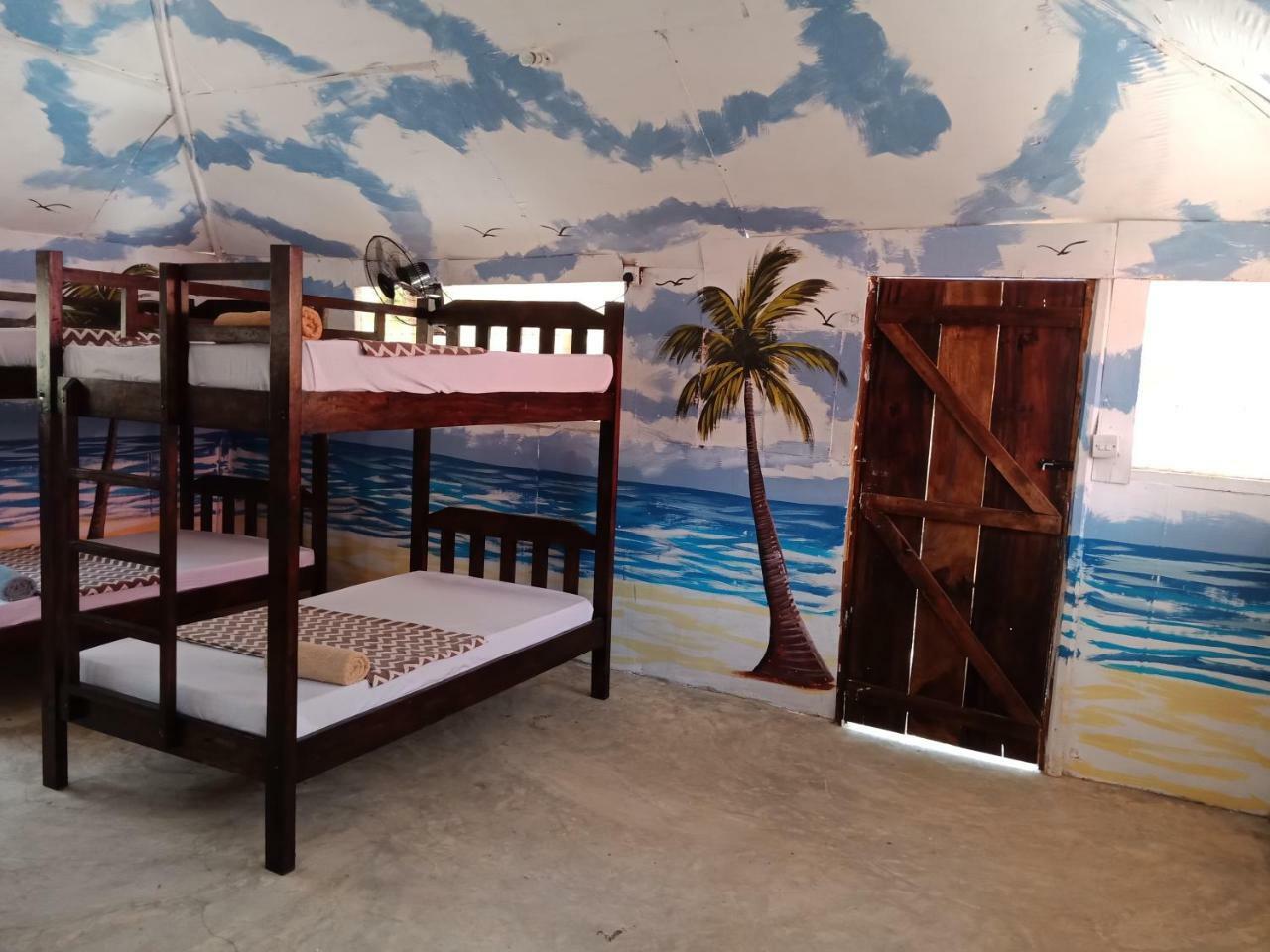 Albergue Soul Breeze Backpackers Diani Playa de Diani Exterior foto