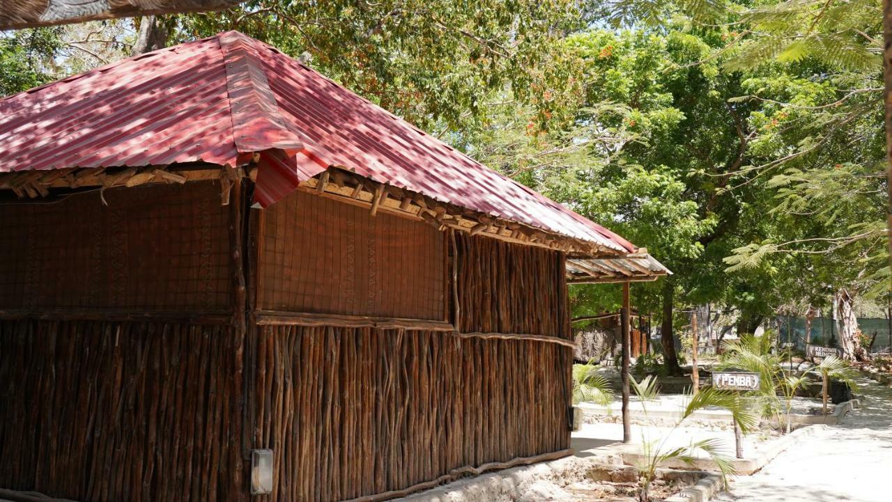 Albergue Soul Breeze Backpackers Diani Playa de Diani Exterior foto